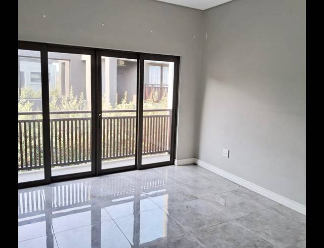3 BEDROOM HOUSE FOR SALE IN PALM LAKES ESTATE